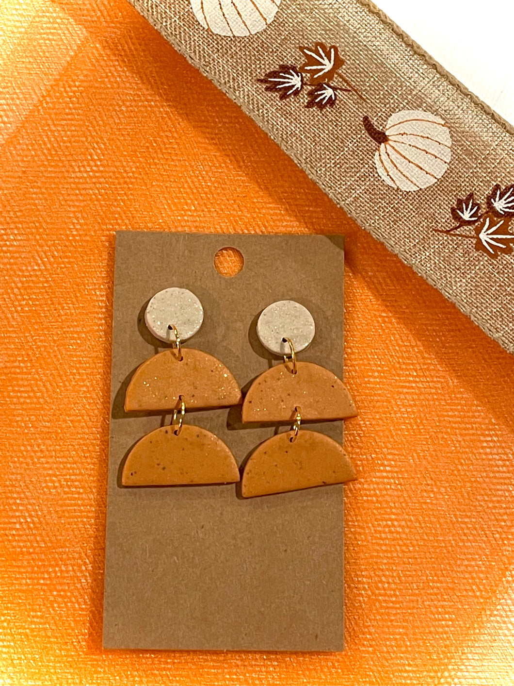 Cream/Orange Dangle